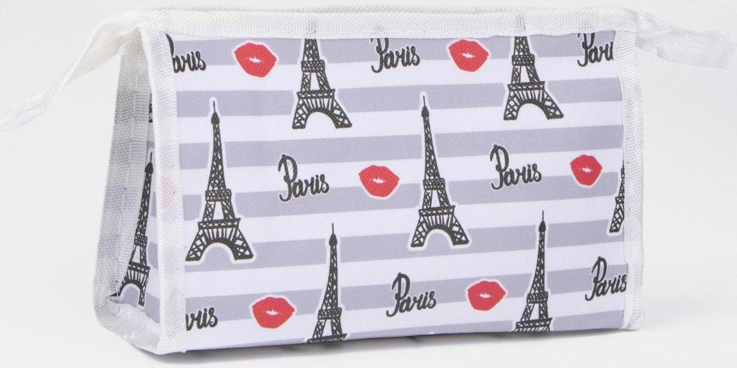 Косметичка на молнии, цвет белый