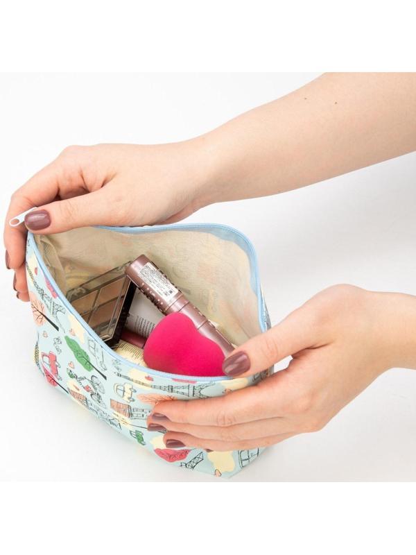 Косметичка на молнии, цвет голубой