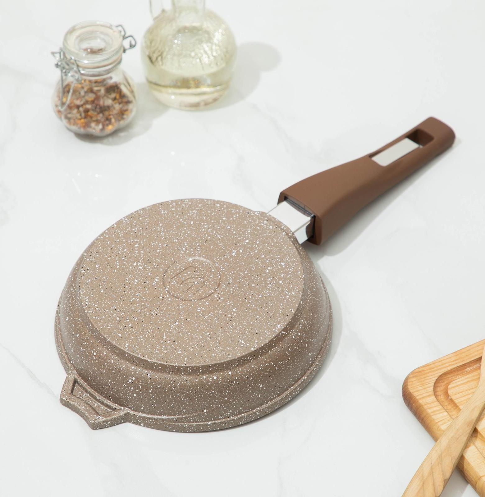 Сковорода «Гранит Brown», d=18 см, антипригарное покрытие, съёмная ручка, цвет МИКС