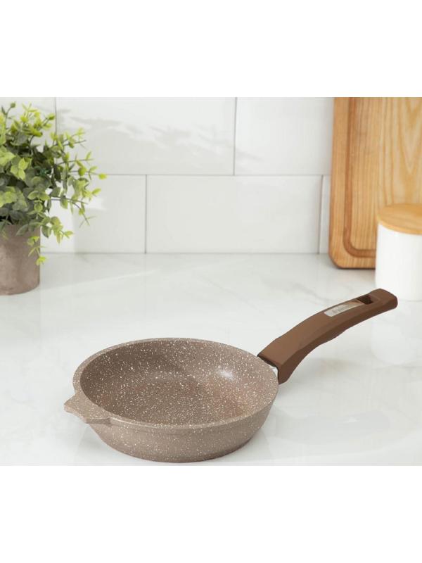 Сковорода «Гранит Brown», d=18 см, пластиковая ручка, антипригарное покрытие, цвет коричневый