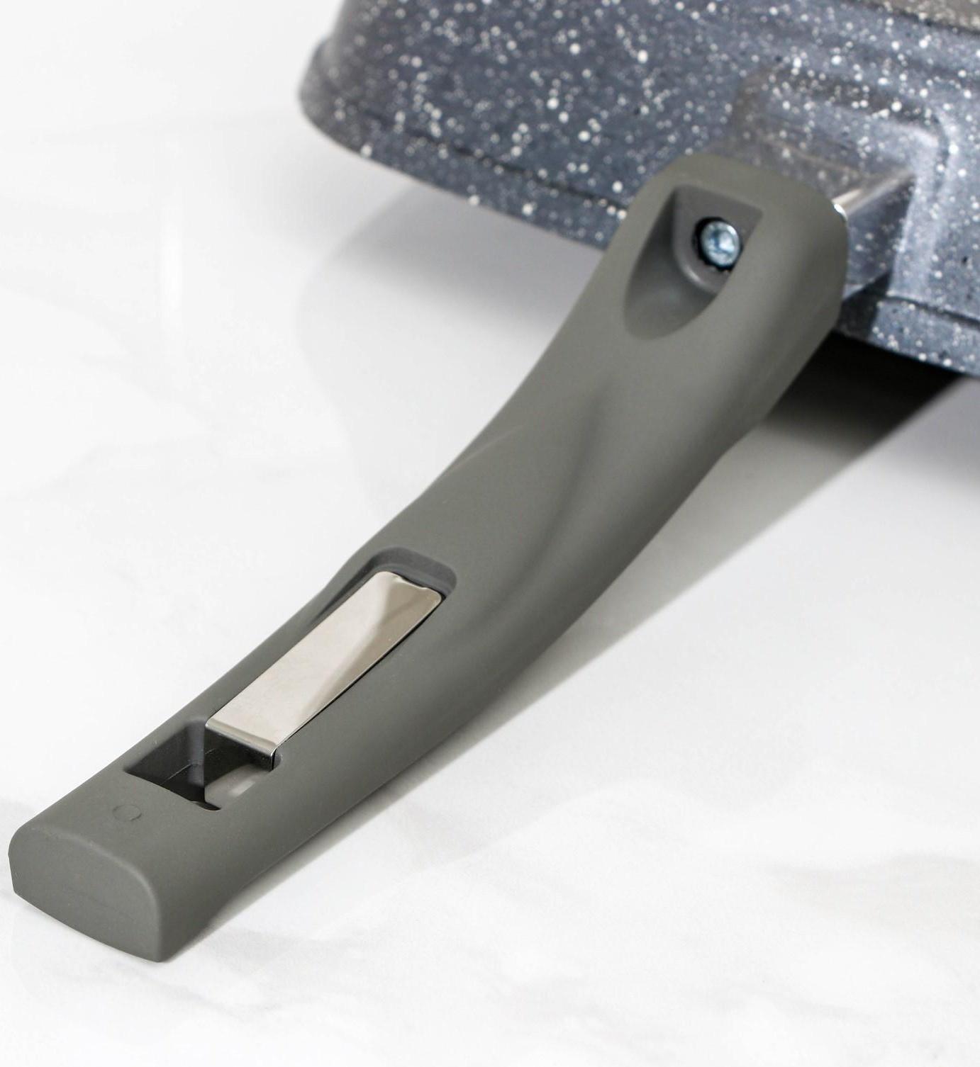 Сковорода-гриль квадратная «Гранит», 26×26 см, пластиковая ручка, стеклянная крышка, антипригарное покрытие, цвет серый