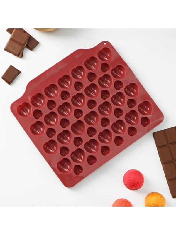 Форма для льда и кондитерских украшений Доляна «Море сердец», 18×15×1 см, силикон, 52 ячейки, цвет МИКС