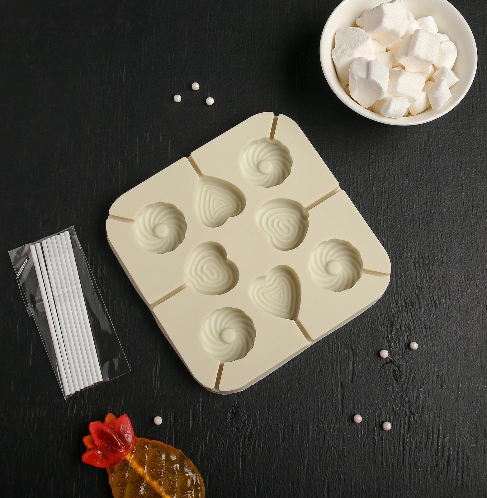 Форма для леденцов Доляна «Свидание», 14,5×14,5×1,5 см, 8 ячеек, цвет МИКС