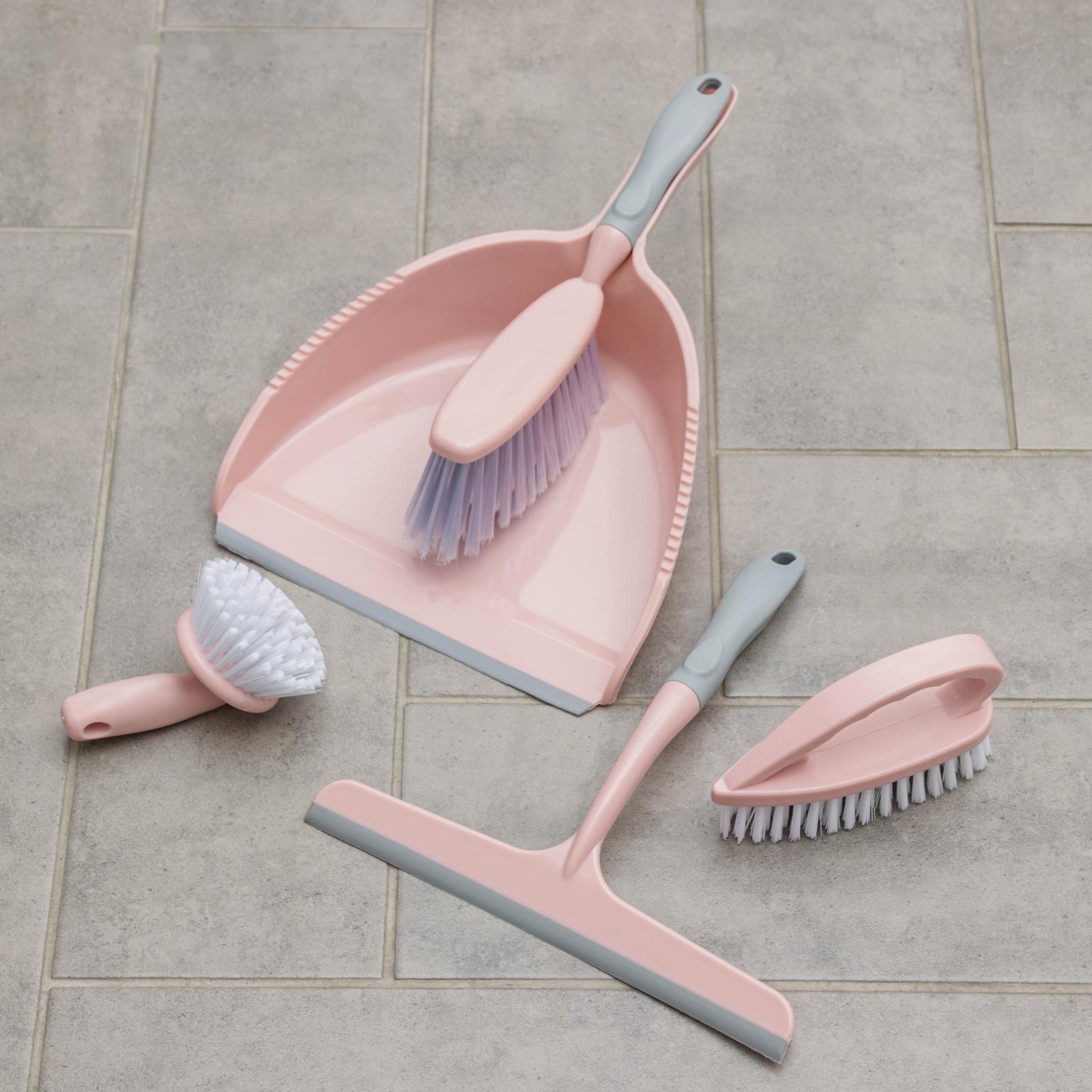 Набор для уборки, 5 предметов: совок, 3 щётки, водосгон, цвет МИКС