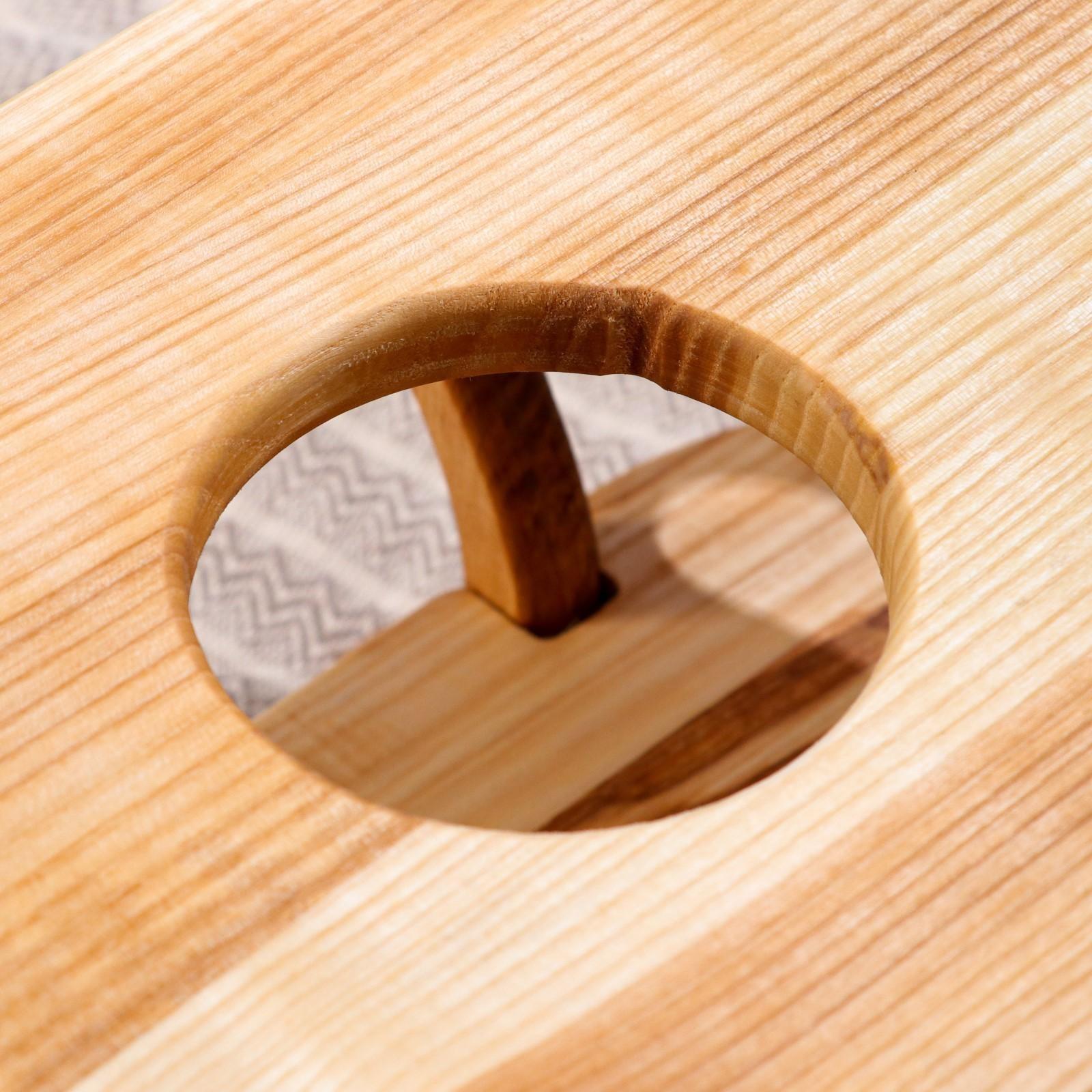 Подставка с блюдом для вина и закусок 