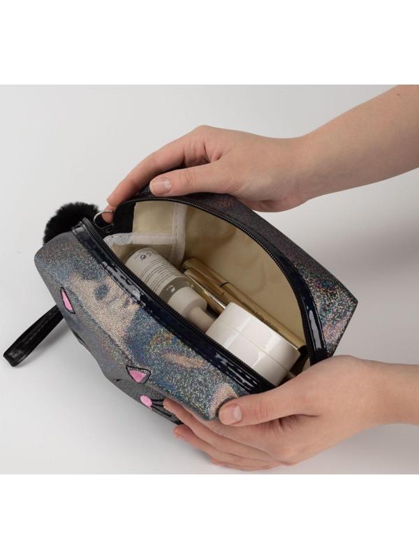 Косметичка на молнии, цвет чёрный