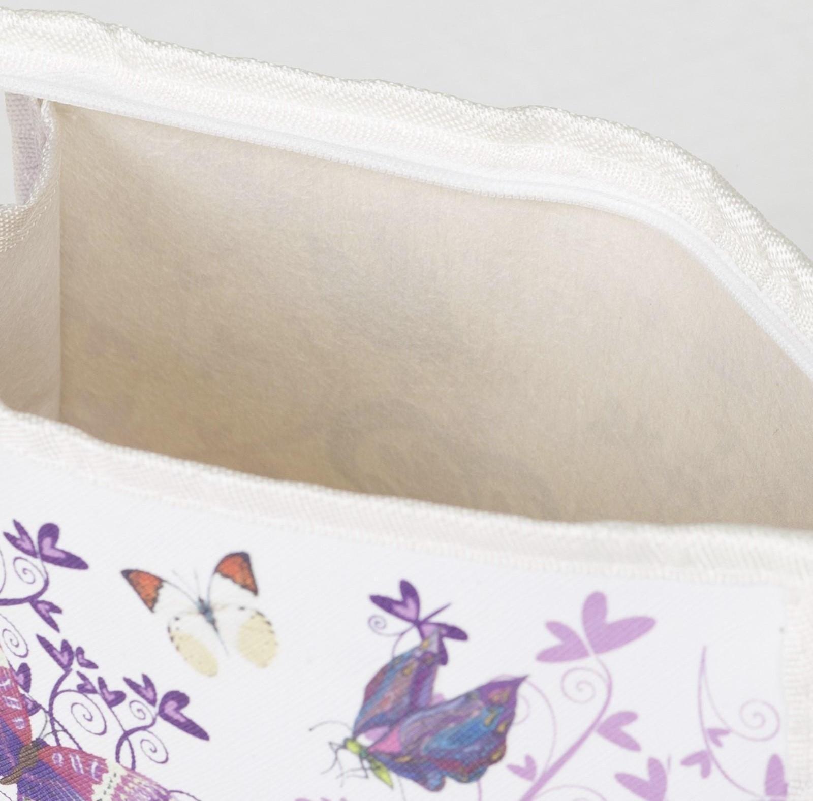 Косметичка на молнии, цвет белый