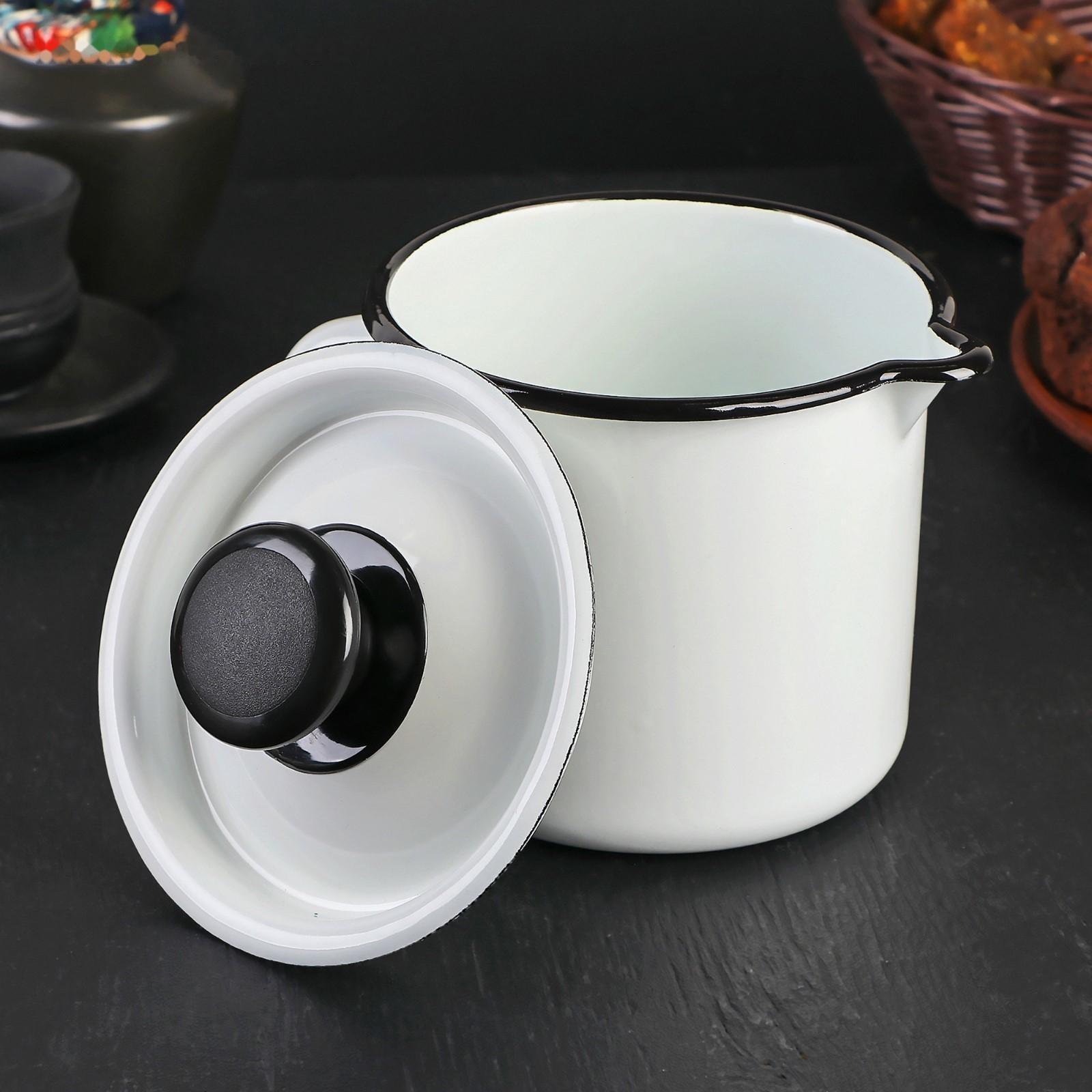 Кружка с носиком, 1 л, с крышкой, без деколи, цвет белый