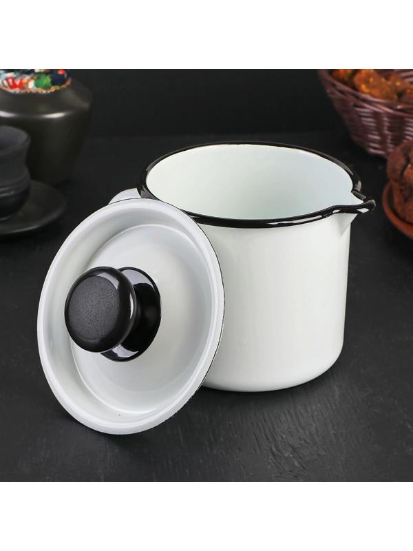 Кружка с носиком, 1 л, с крышкой, без деколи, цвет белый