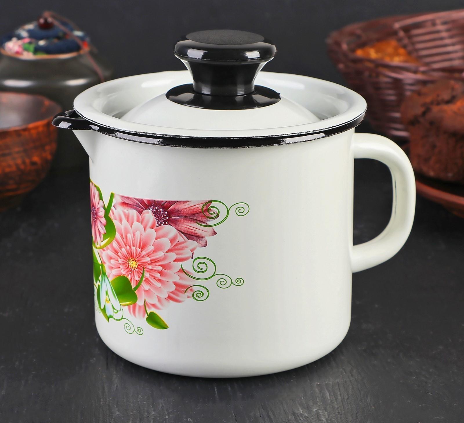 Кружка с носиком, 1 л, с крышкой, деколь МИКС, цвет белый