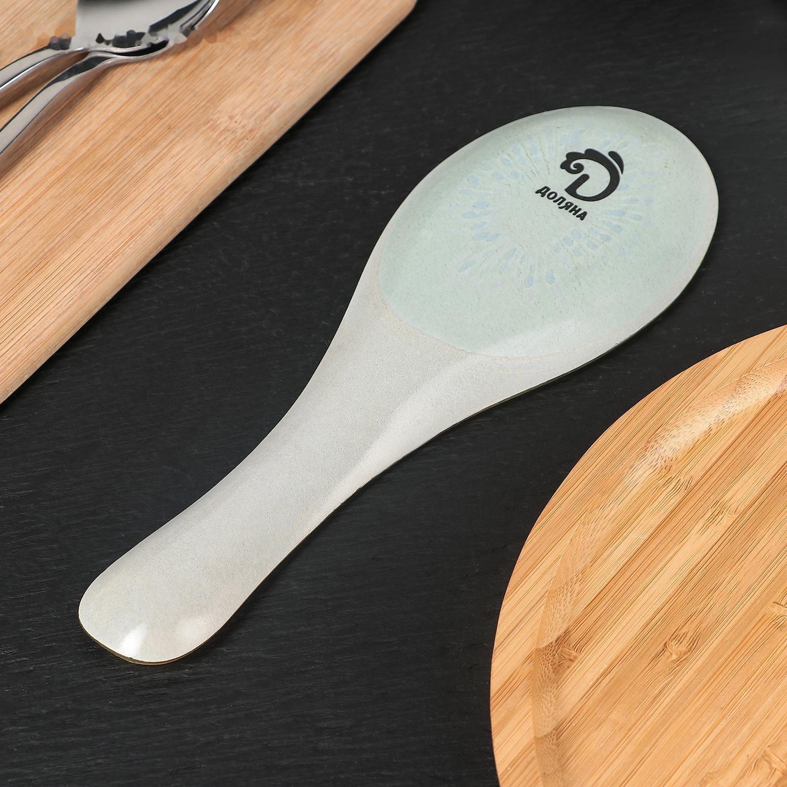 Подставка стеклянная под ложку Доляна «Романтичный киви», 23,5×8,3 см, цвет зелёный