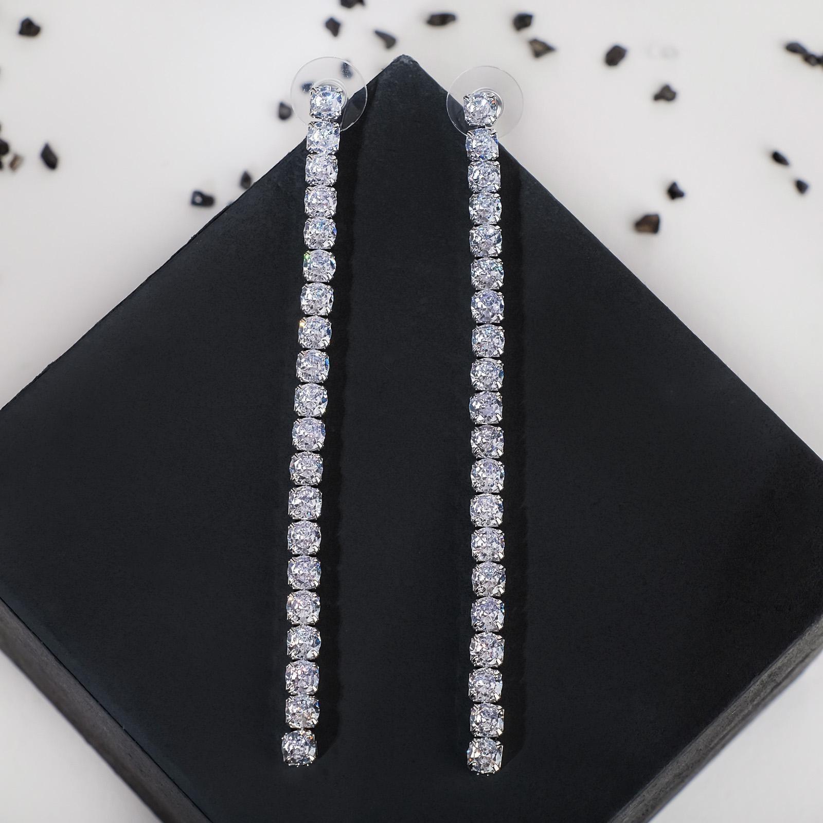 Серьги висячие со стразами 