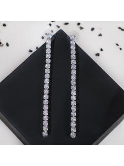 Серьги висячие со стразами 