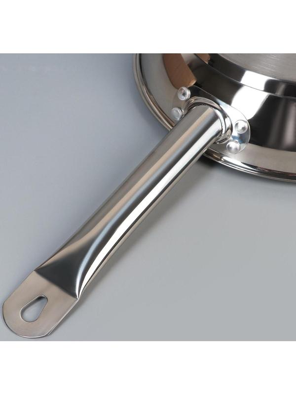 Сковорода «Общепит», d=28 см, корпус 0,6 мм, дно 3,5 мм, с теплораспределительным слоем, металлическая ручка, индукция, цвет хромированный