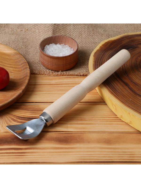 Чапельник с деревянной ручкой