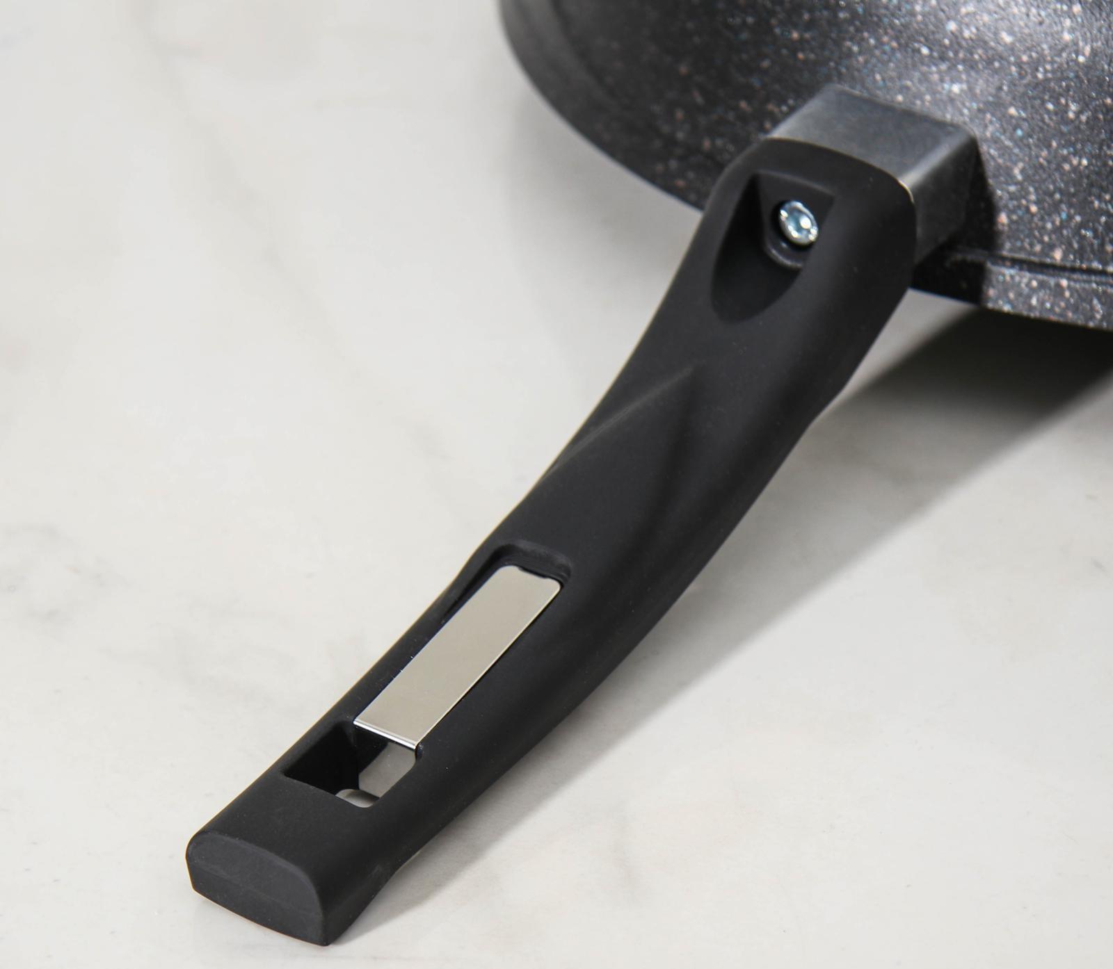 Сковорода «Гранит Star», d=30 см, пластиковая ручка, стеклянная крышка, антипригарное покрытие, цвет чёрный