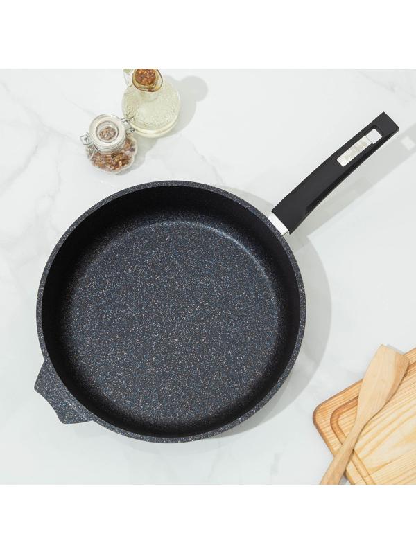 Сковорода «Гранит star», d=30 см, пластиковая ручка, антипригарное покрытие, цвет чёрный