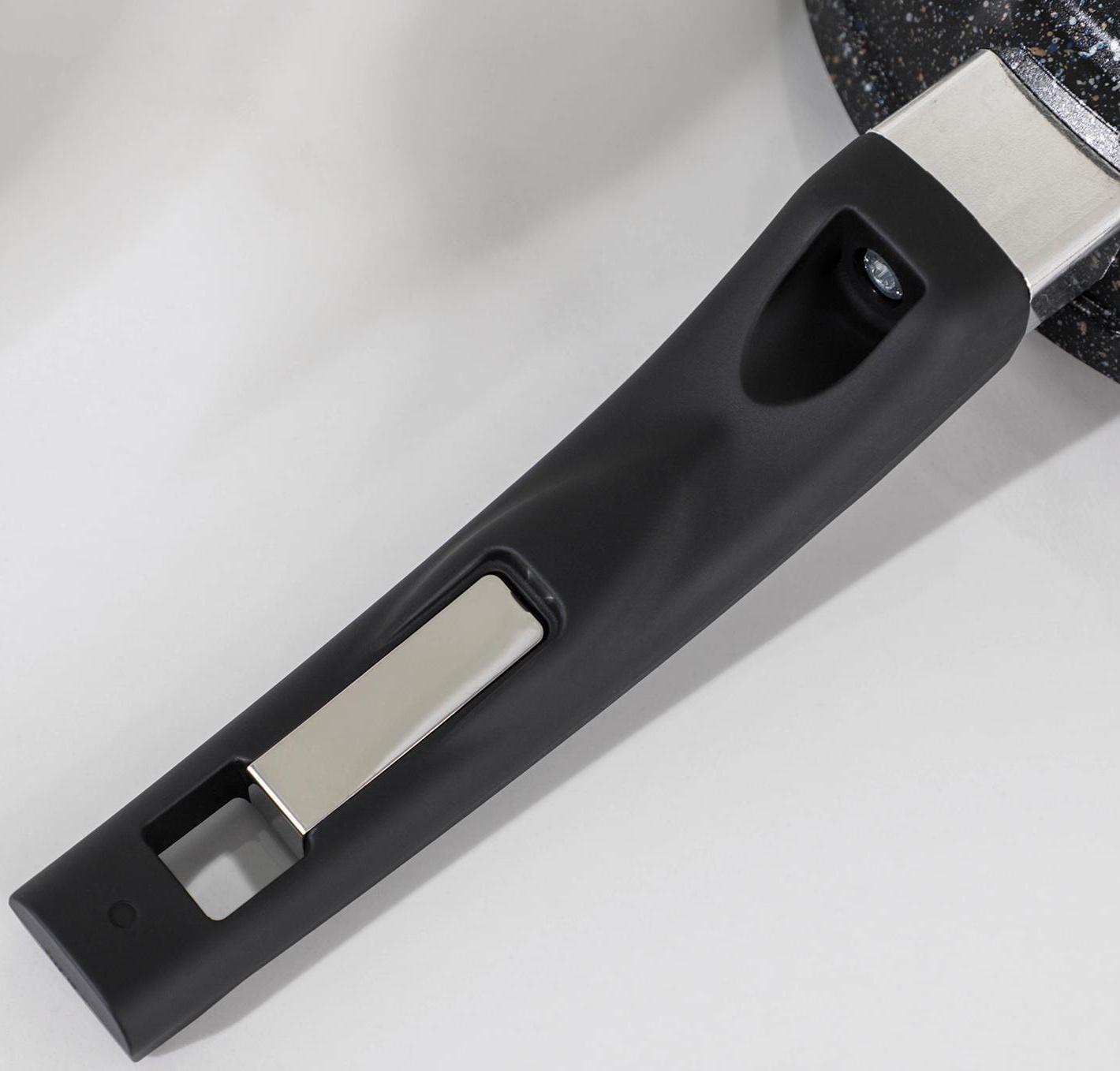 Сковорода «Гранит Star», d=18 см, пластиковая ручка, антипригарное покрытие, цвет чёрный