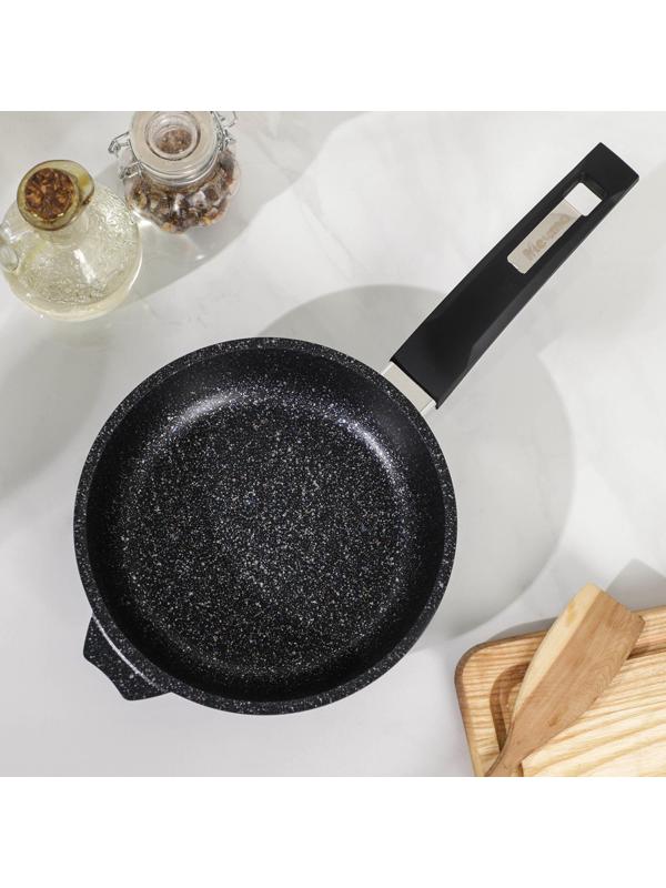Сковорода «Гранит Star», d=18 см, пластиковая ручка, антипригарное покрытие, цвет чёрный