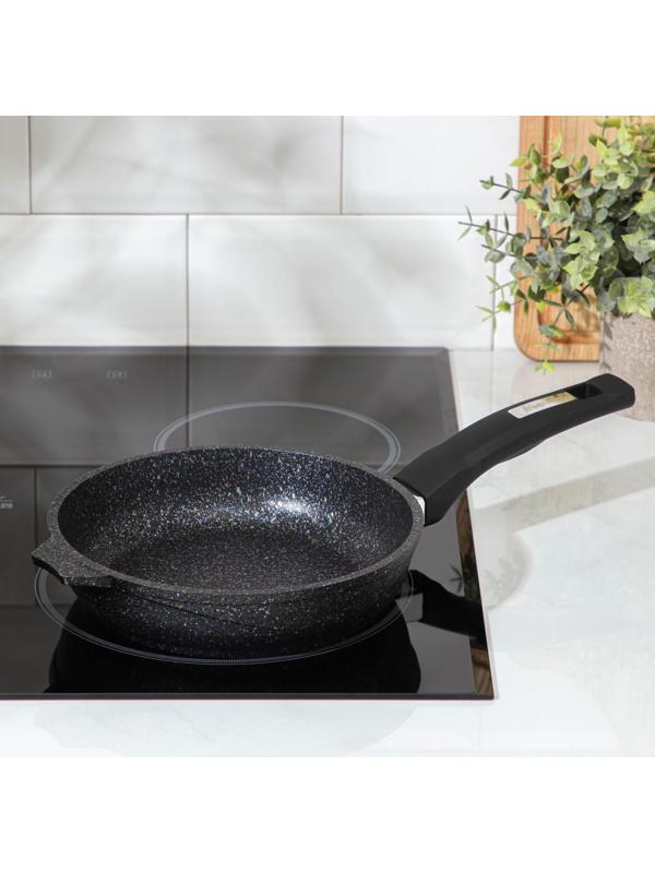 Сковорода «Гранит Star», d=20 см, пластиковая ручка, антипригарное покрытие, цвет чёрный
