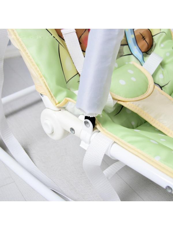 Шезлонг - качалка для новорождённых «Мишка под одеялком», игровая дуга, игрушки МИКС