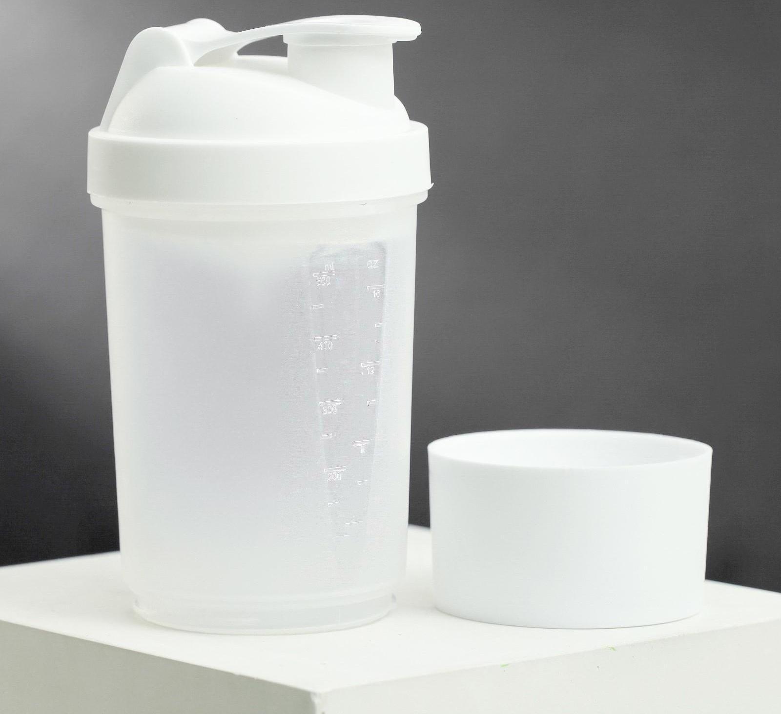 Шейкер спортивный с чашей под протеин, 500 мл