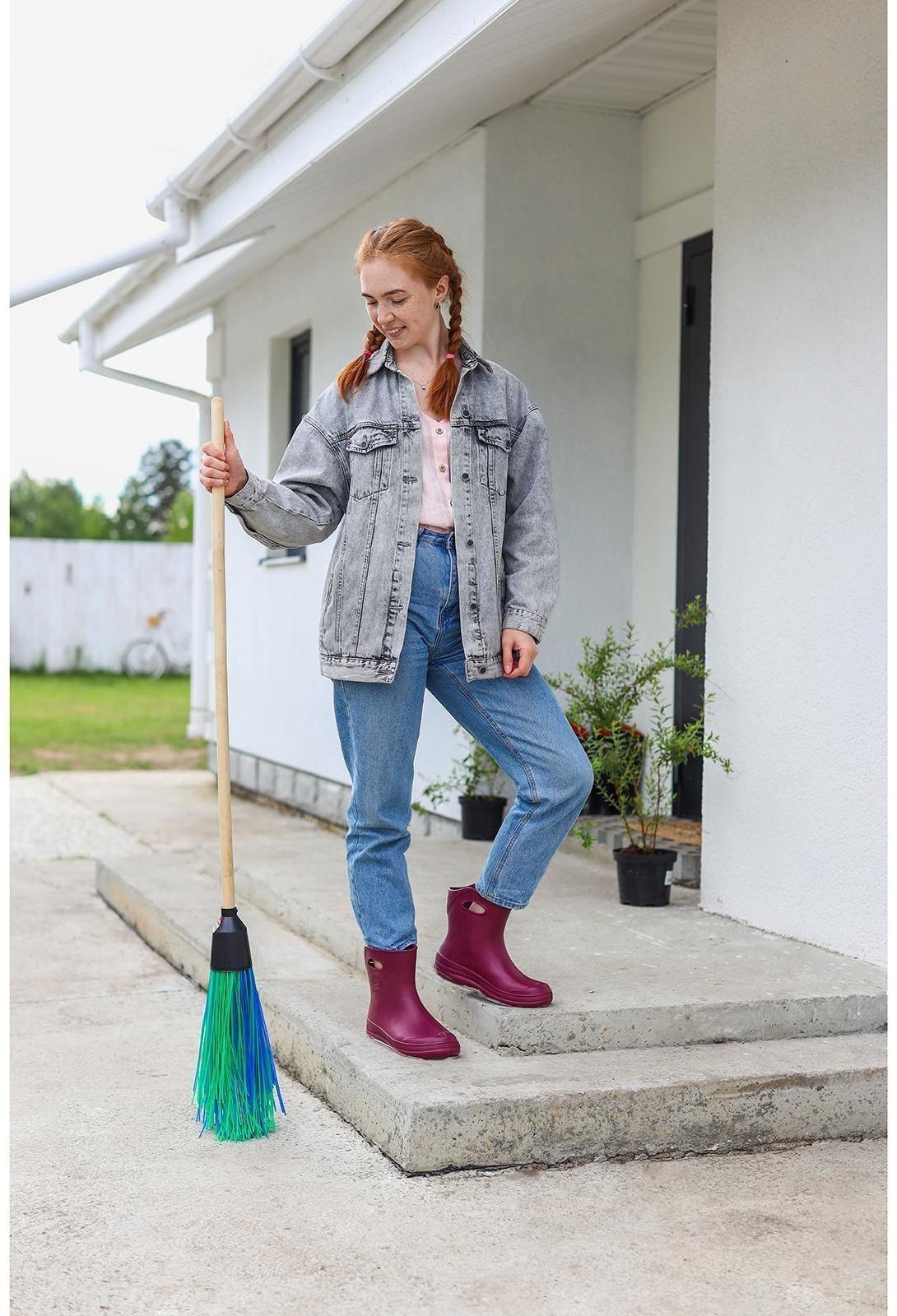 Метла полипропиленовая, наборная, с черенком, 3 фланца, цвет МИКС