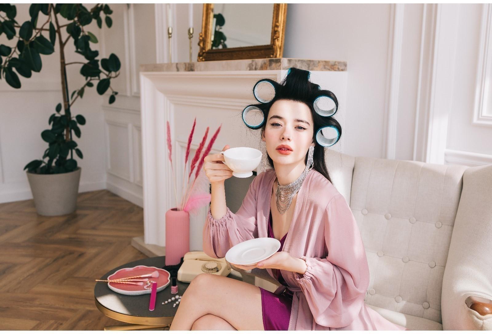 Серьги висячие со стразами 