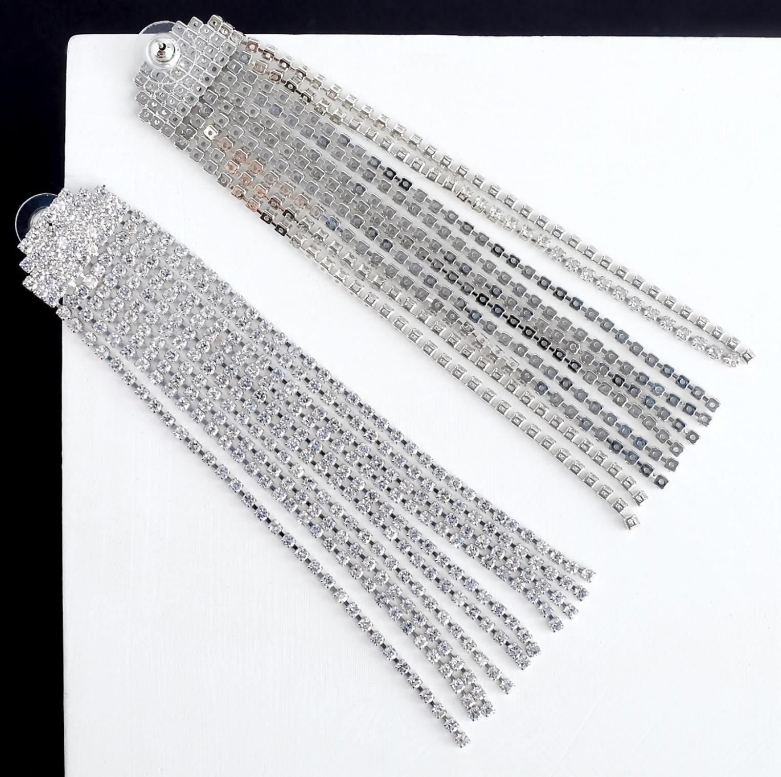 Серьги висячие со стразами 