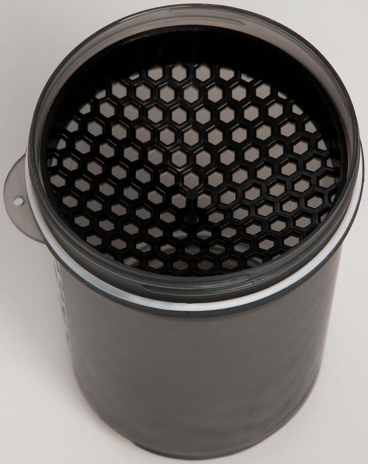 Шейкер спортивный с чашей под протеин, чёрный, 500 мл