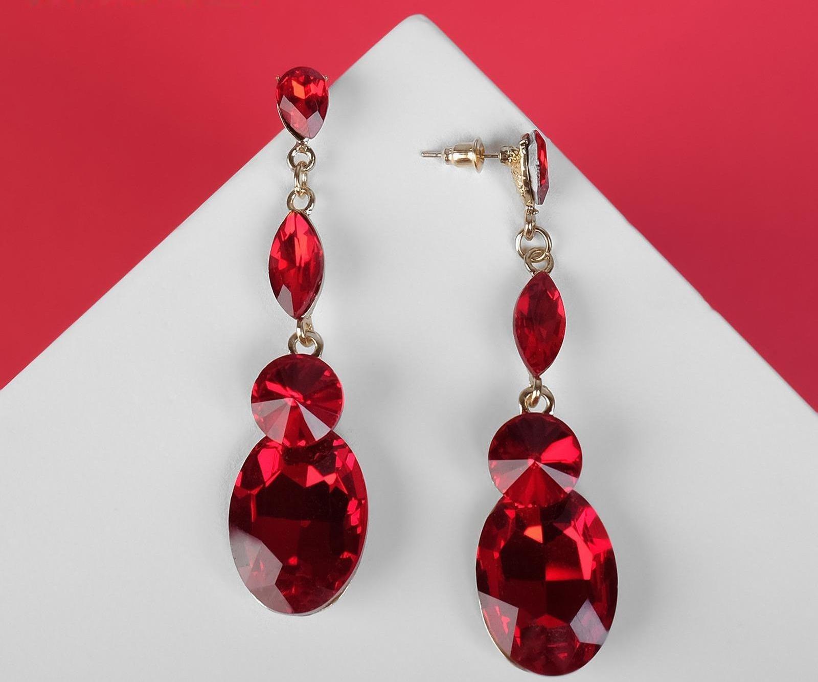 Серьги висячие со стразами 