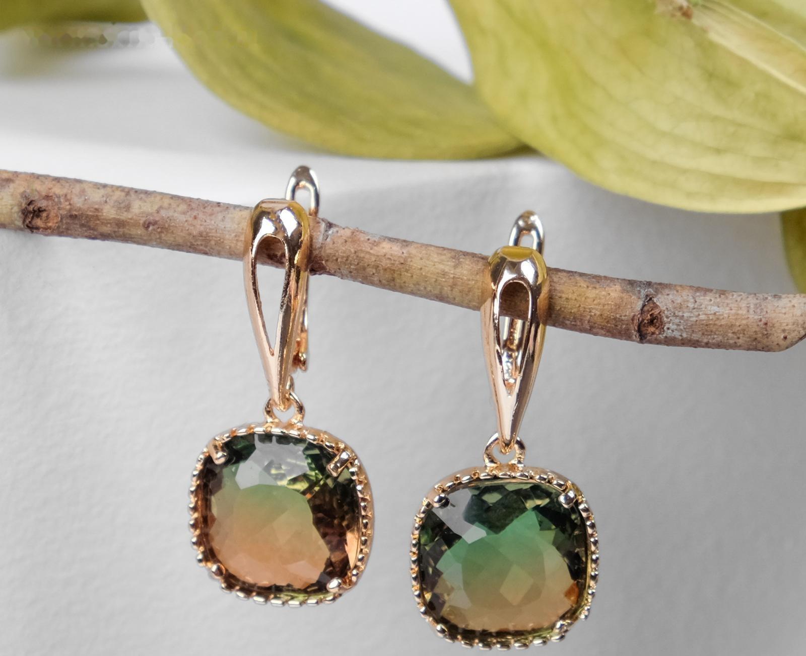 Серьги со стразами 