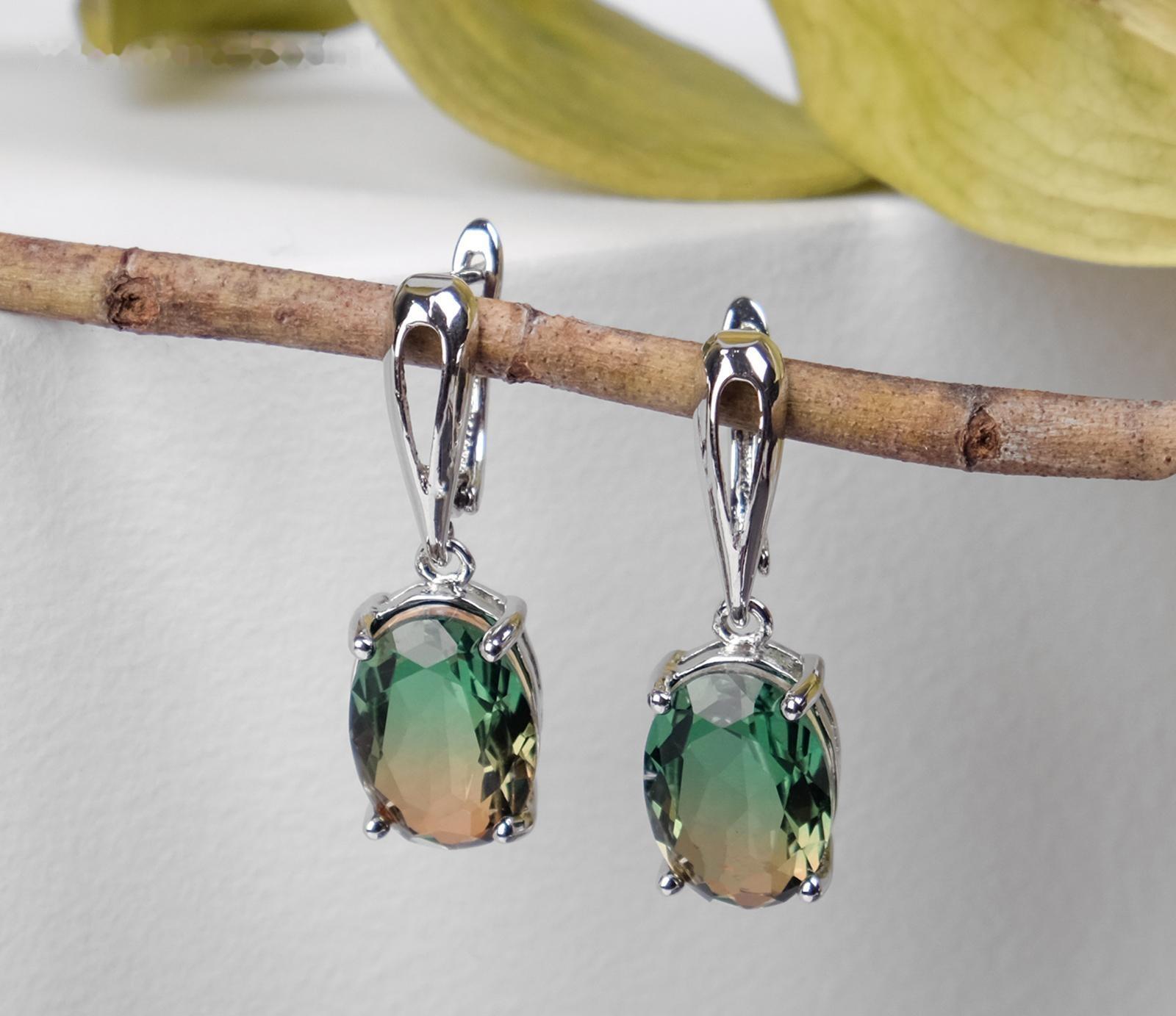 Серьги со стразами 