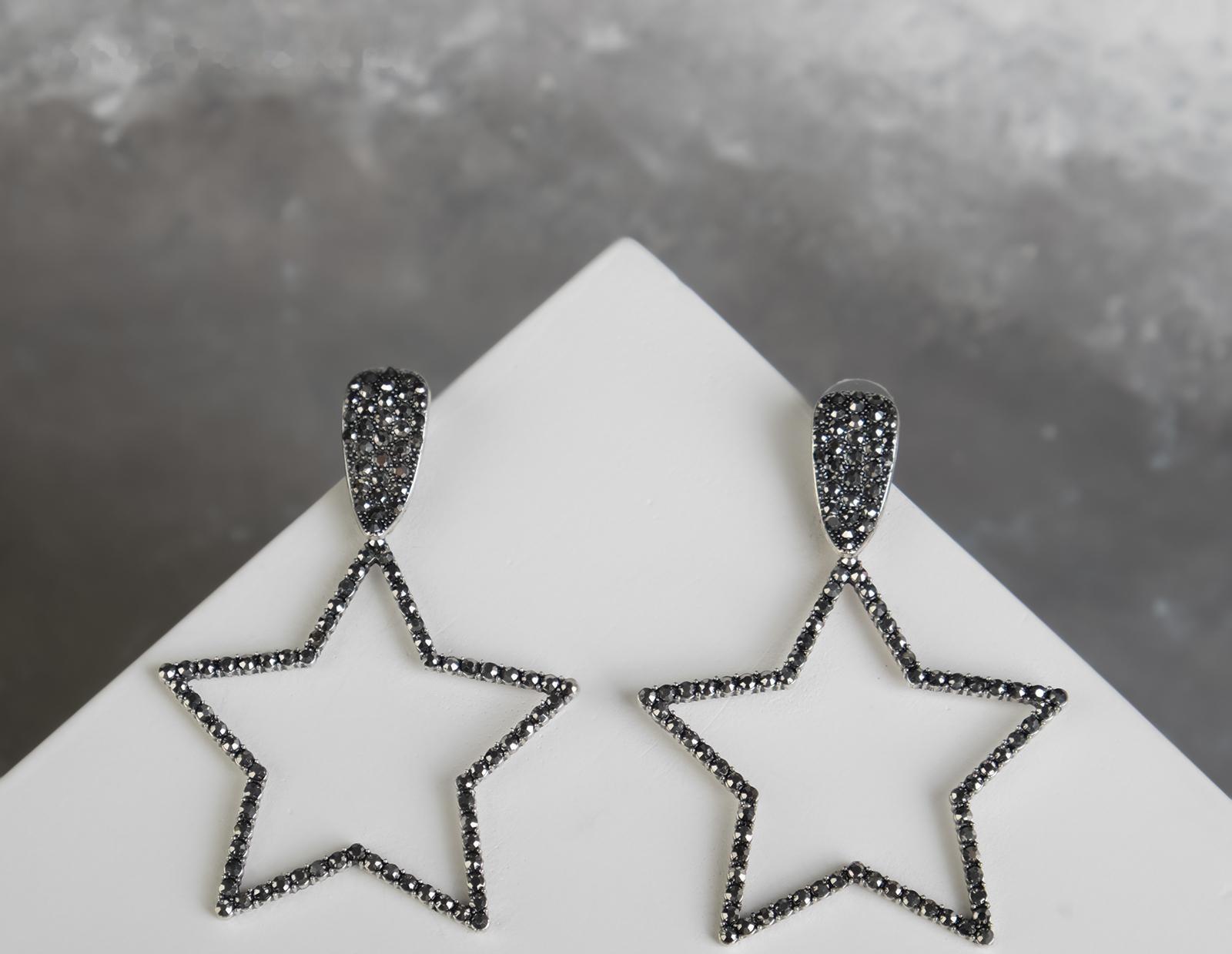 Серьги висячие со стразами 