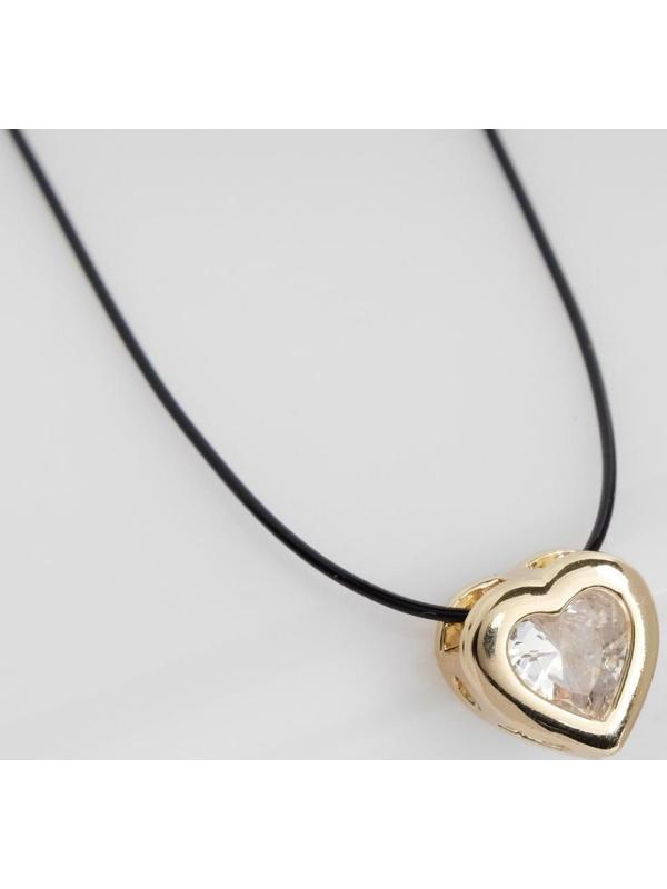 Кулон на шнурке 