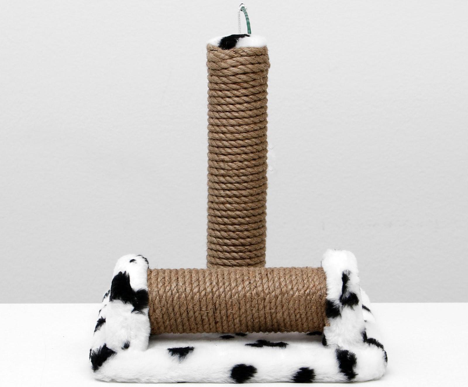 Когтеточка двойная для котят на подставке, джут, 30 х 28 х 32 см, далматинец