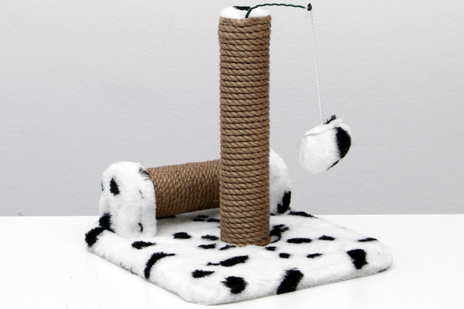 Когтеточка двойная для котят на подставке, джут, 30 х 28 х 32 см, далматинец