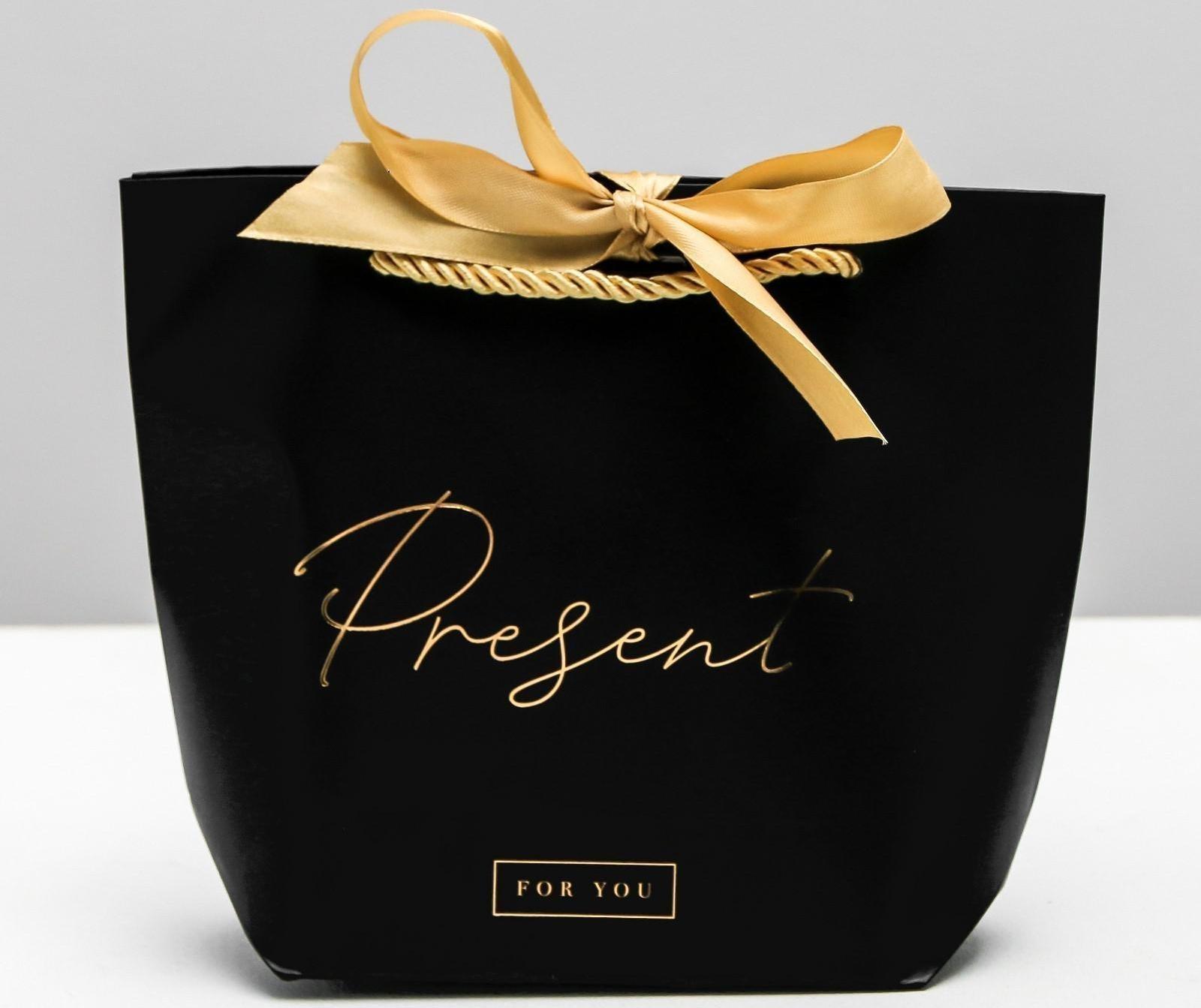 Пакет подарочный Present, 21 х 17 х 7 см