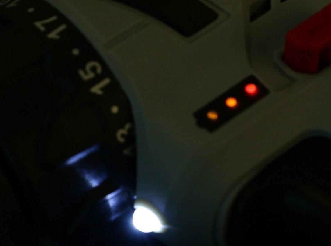 Дрель-шуруповерт 