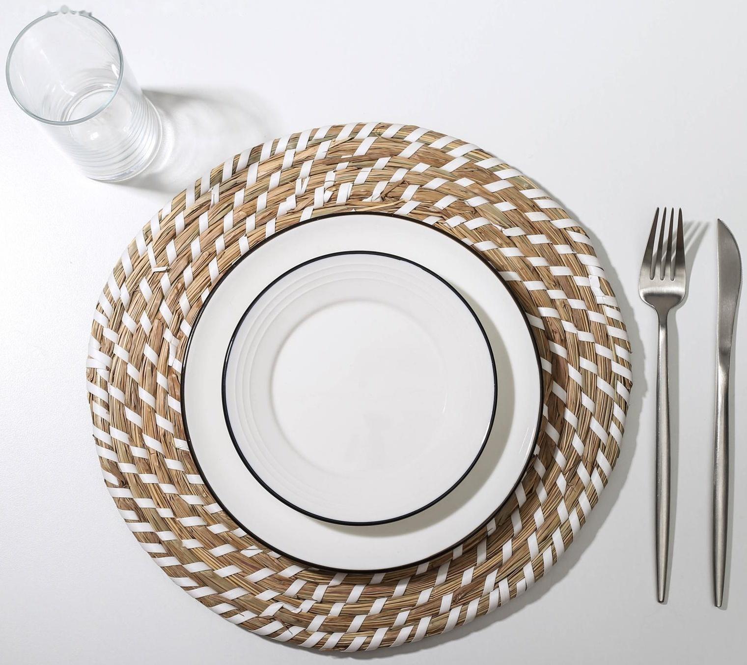 Салфетка сервировочная на стол Доляна «Солнце», d=30 см, цвет белый