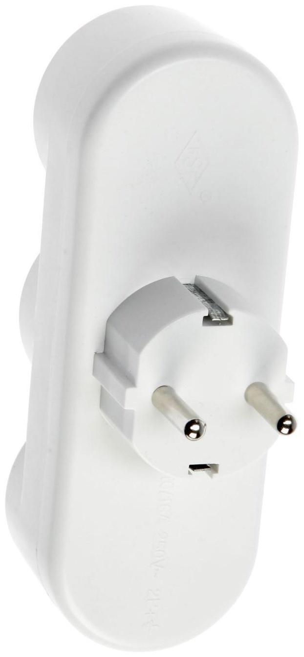 Разветвитель 3 розетки, 16А, с з/к, 220 В, белый, розничная упаковка.