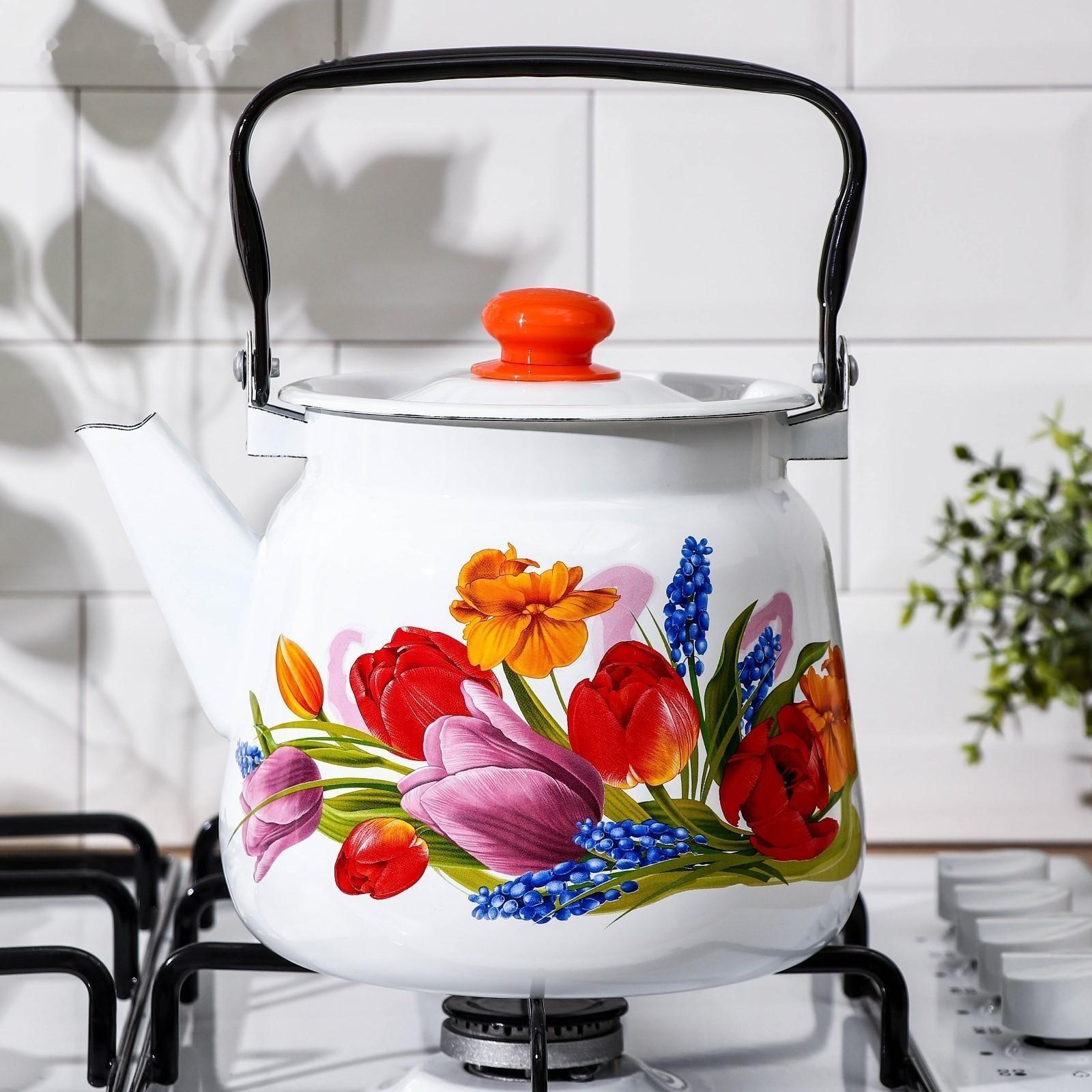 Чайник «Тюльпан Май», 3,5 л, с кнопкой, индукция, цвет белый