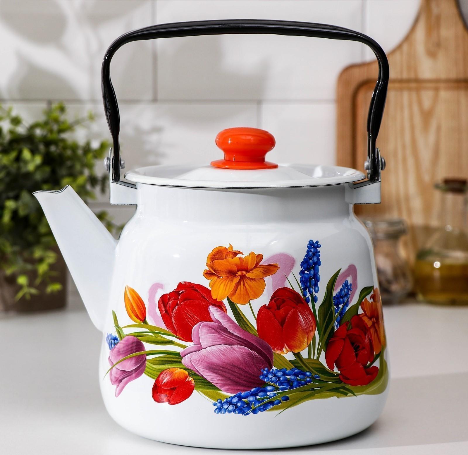 Чайник «Тюльпан Май», 3,5 л, с кнопкой, индукция, цвет белый