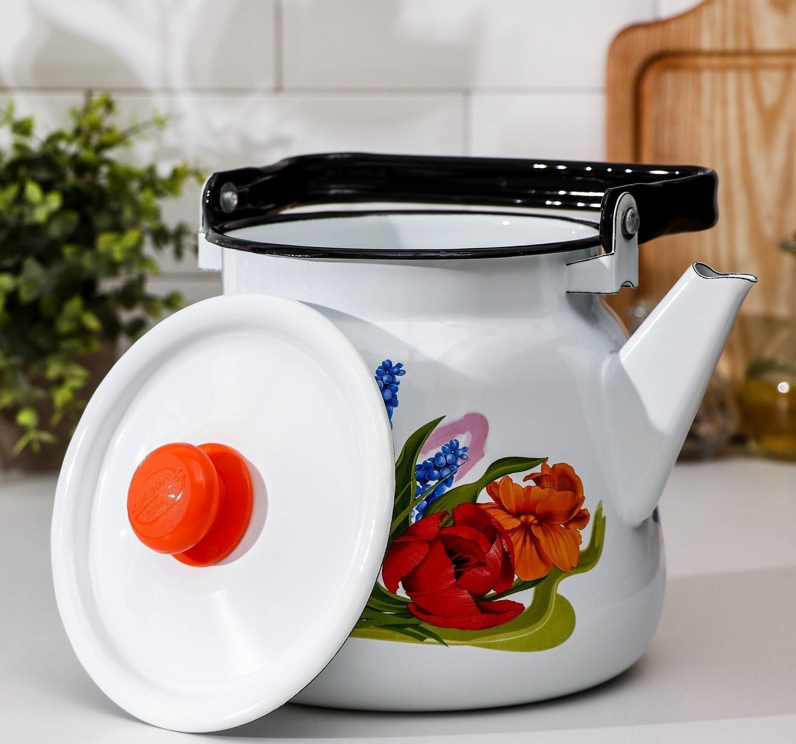 Чайник «Тюльпан Май», 3,5 л, с кнопкой, индукция, цвет белый