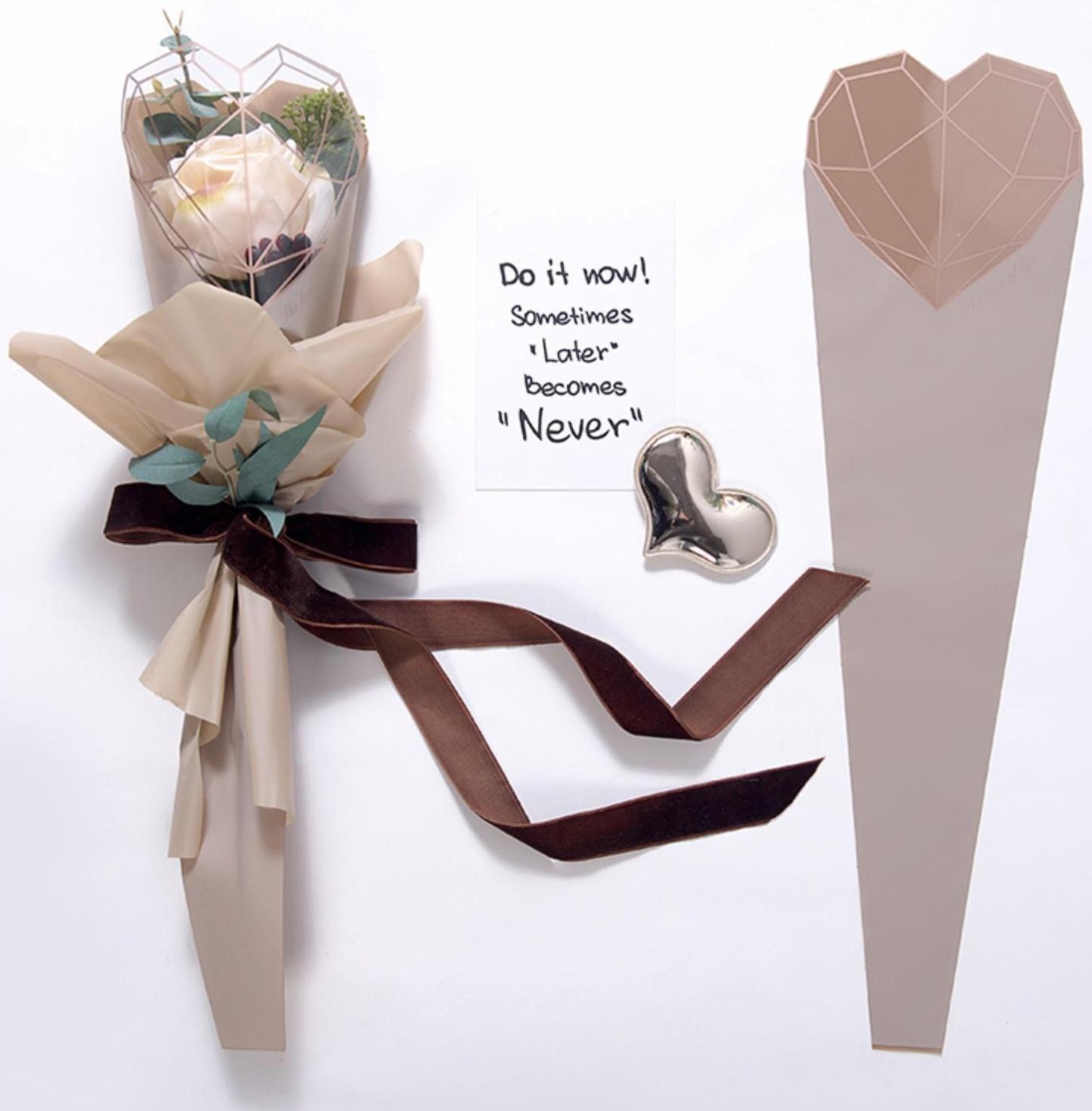 Конус для цветов, пудра, 60 х 15 см