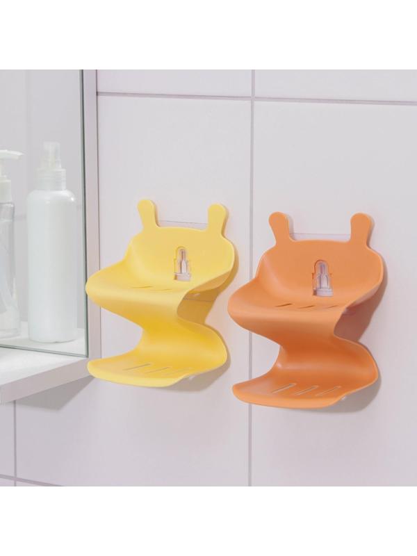 Держатель для ванных принадлежностей на липучке «Волна», 12×11×14 см, цвет МИКС