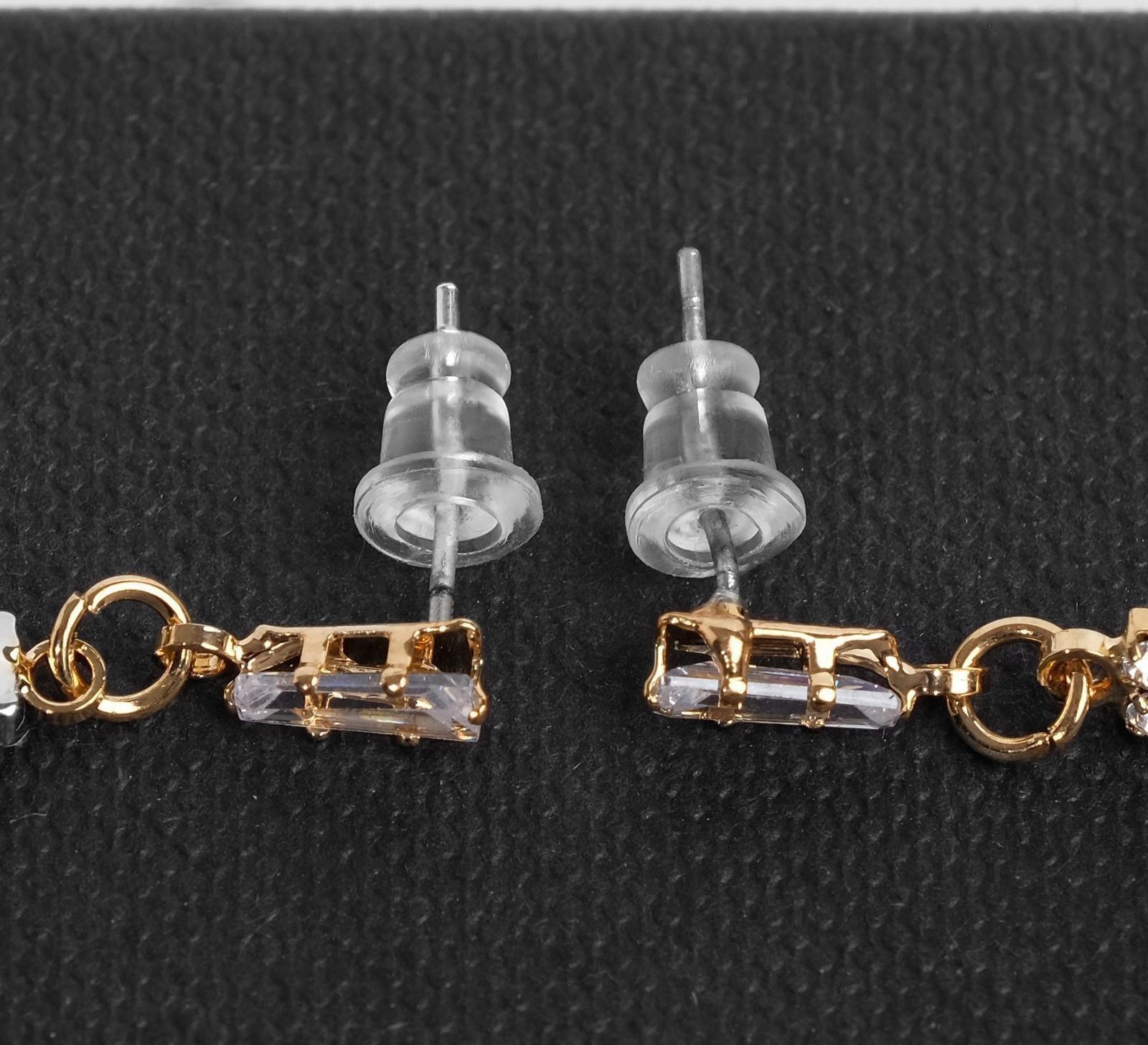 Серьги висячие со стразами 