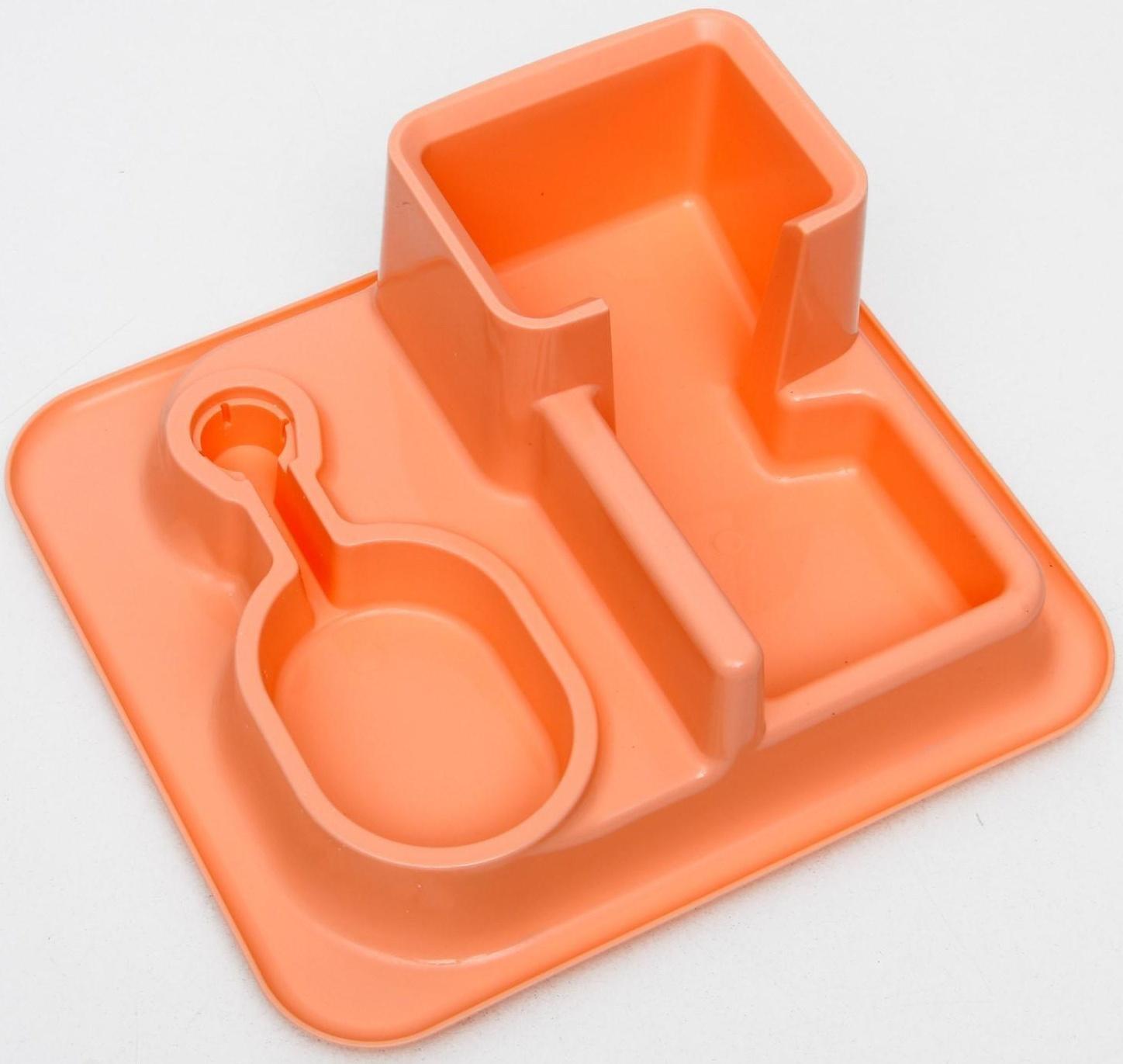 Комплекс: контейнер для корма 38х22х34 см (1,5 кг), съемная миска и поилка, персиковый