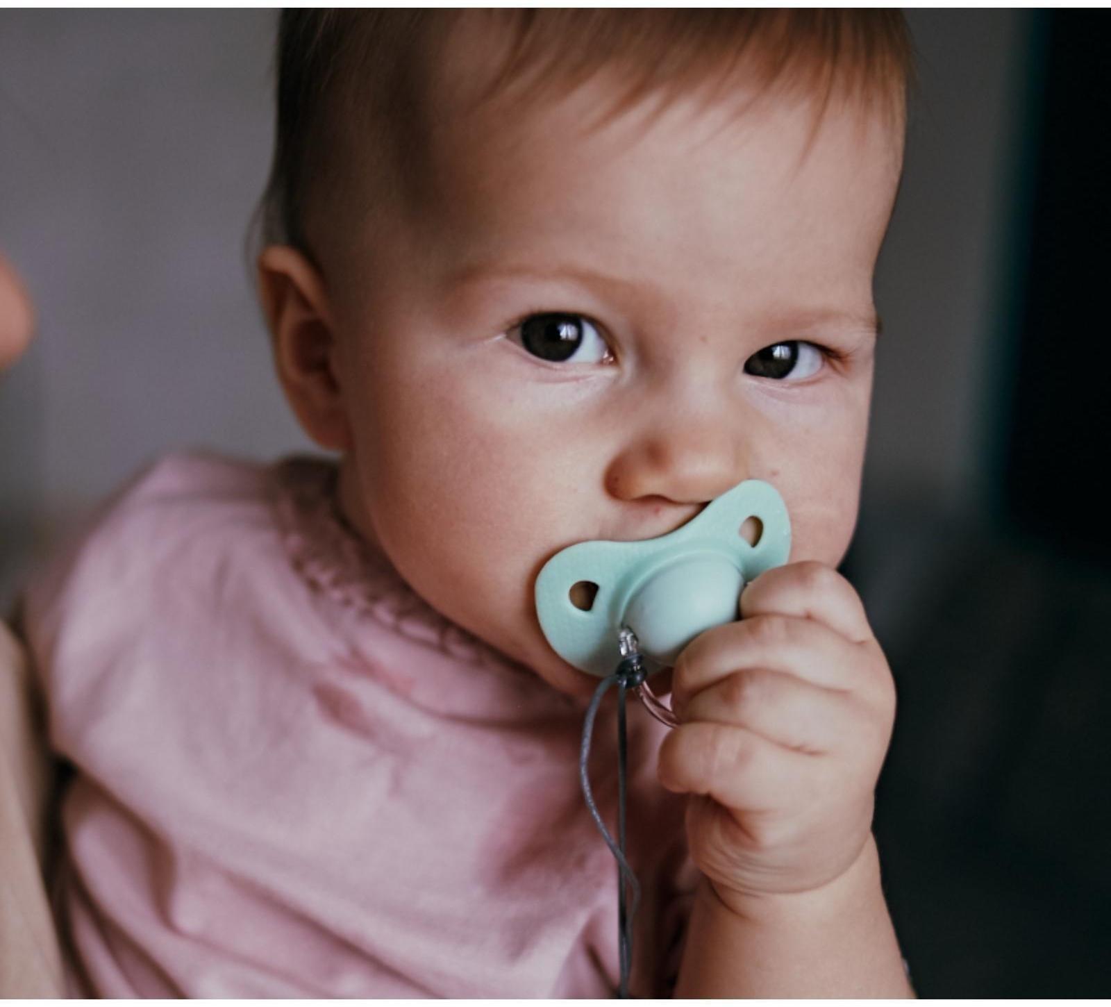 Соска-пустышка классическая, силикон, от 3 мес., с колпачком, МИКС для мальчика