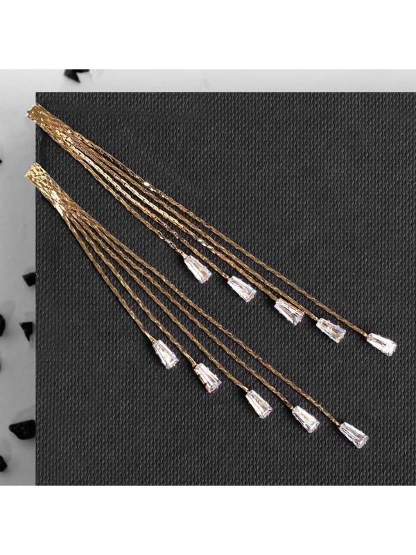 Серьги висячие со стразами 